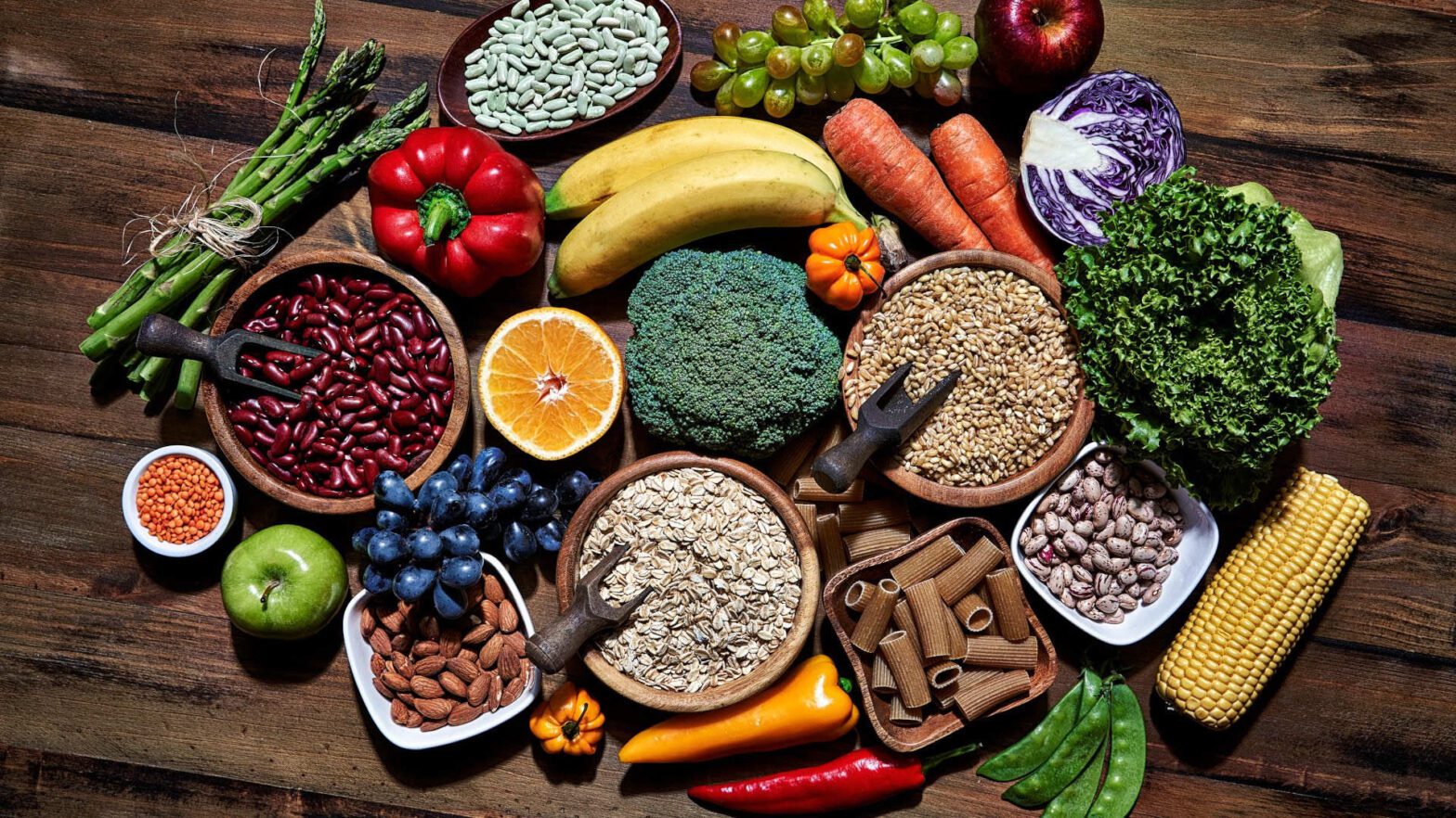 Aliments entiers d'origine végétale pour programme de perte de poids.